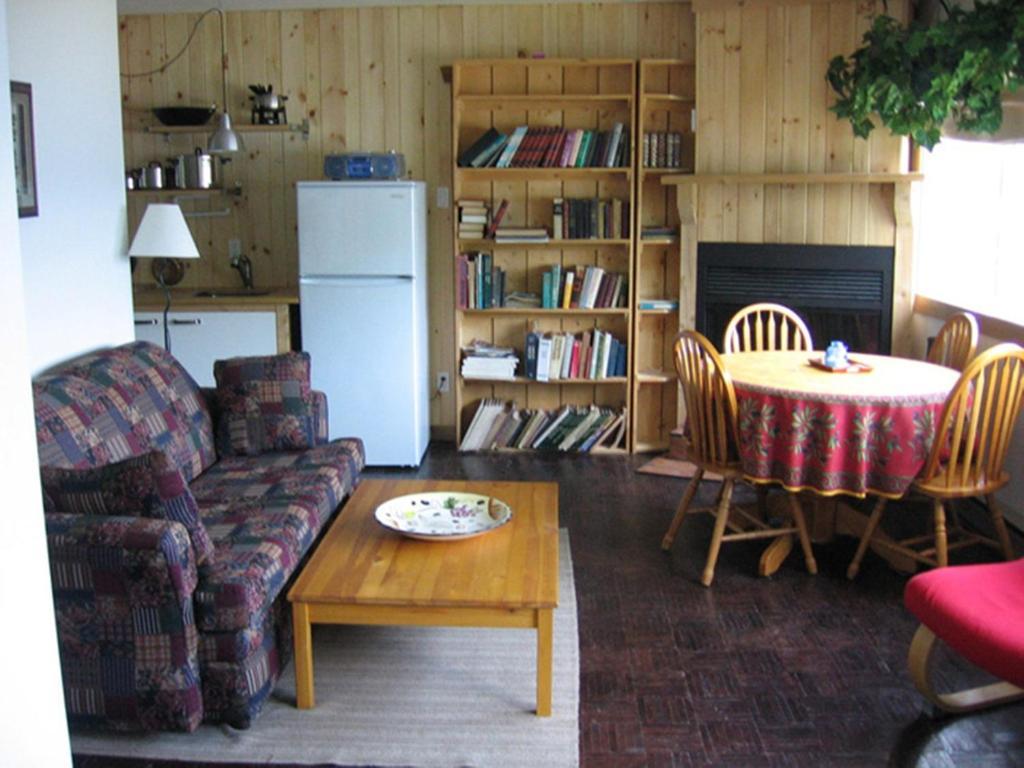 Cottages Du Lac Orford, Cottage A, Cote Raquettes Cottage B, Cote Skis Eastman Exterior photo